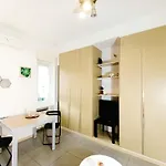 Leaf Apartman Como